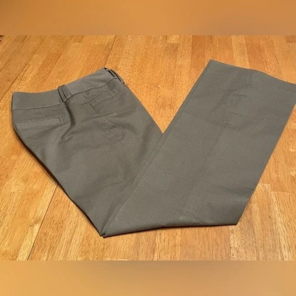 Banana Republic Factory Martin Fit dress pants, size 0